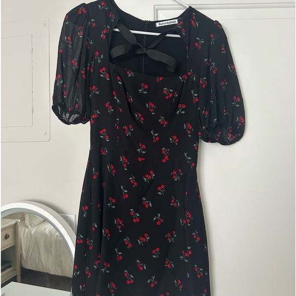 Reformation Morgan Dress | Reformation Cherry Dress - Picture 5 of 9